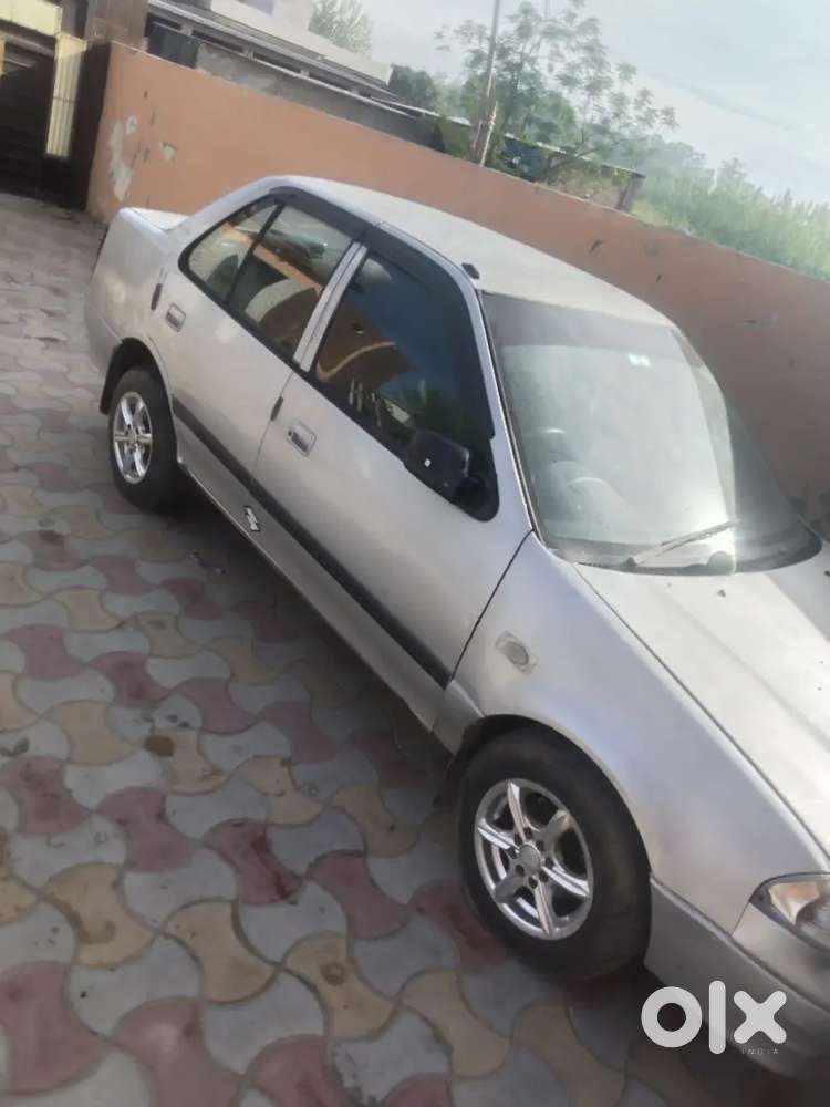 Maruti Suzuki Esteem 2007