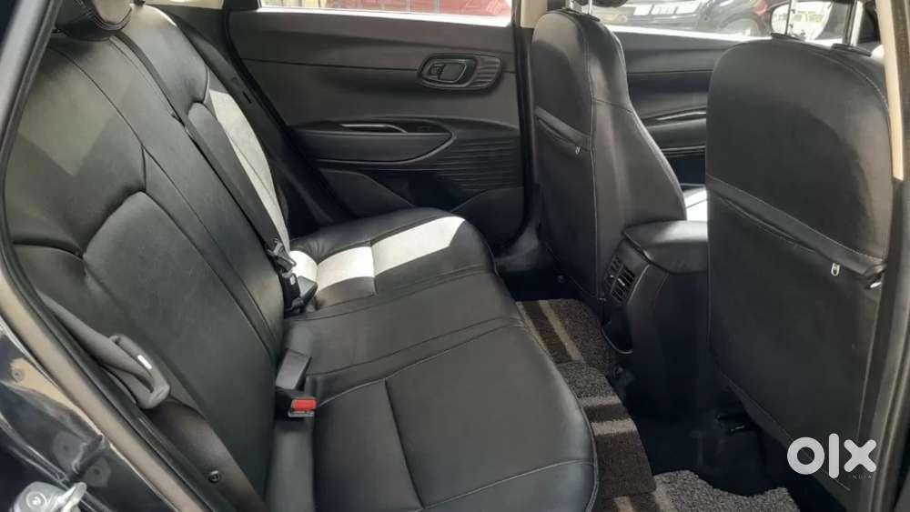 Hyundai I20 Asta (o) 1.2 Mt, 2023, Petrol