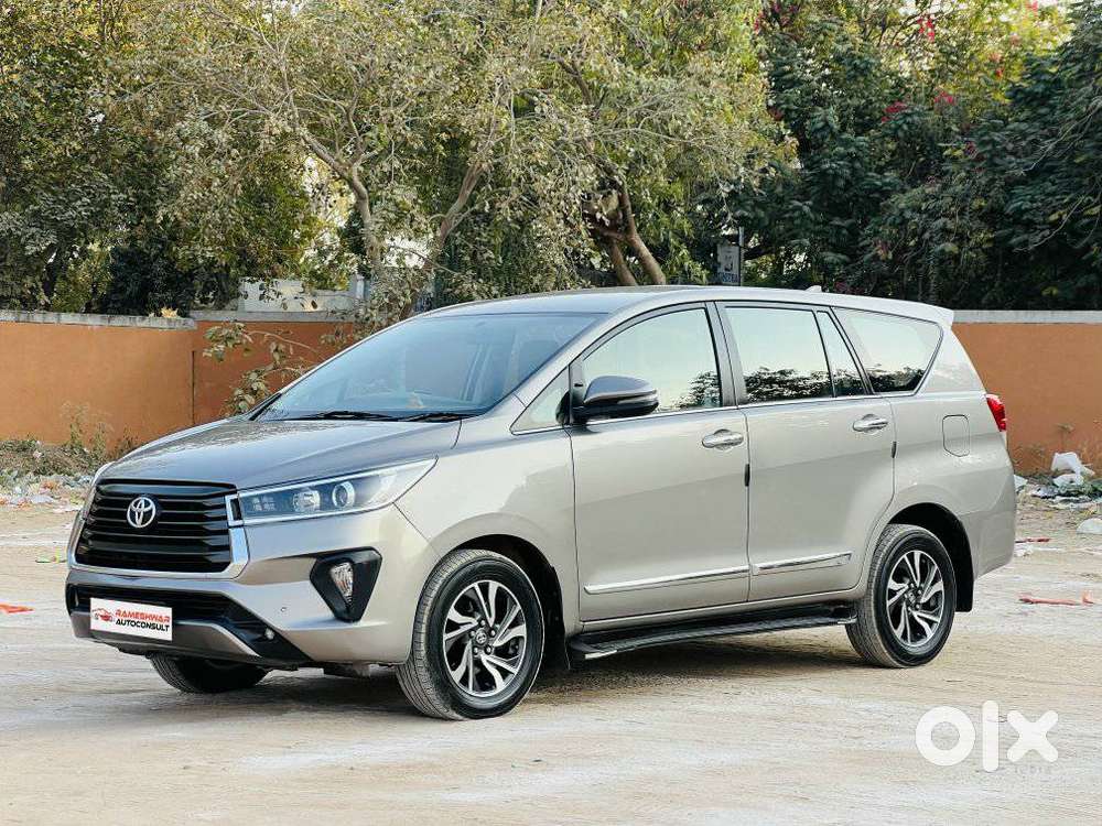 Toyota Innova Crysta 2.4 Vx Mt 8s, 2022, Diesel