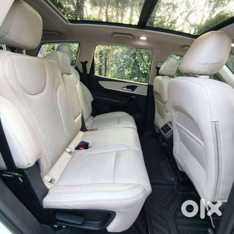 Mahindra Xuv700 2.2 Ax 7 Diesel At Str, 2022, Diesel