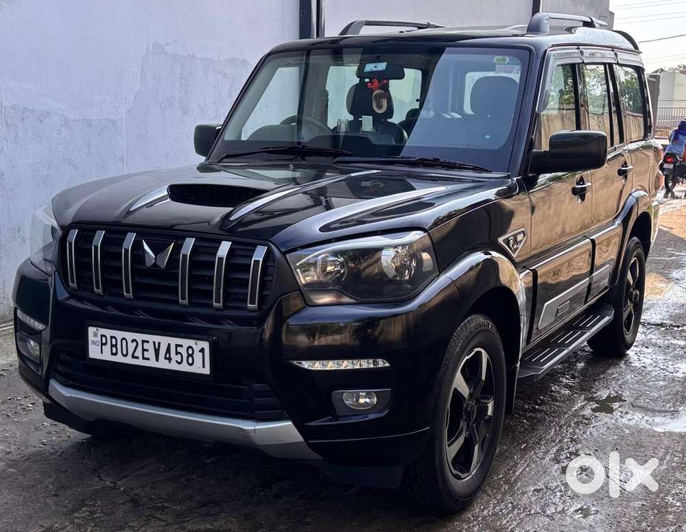 Mahindra Scorpio Classic, 2024, Diesel