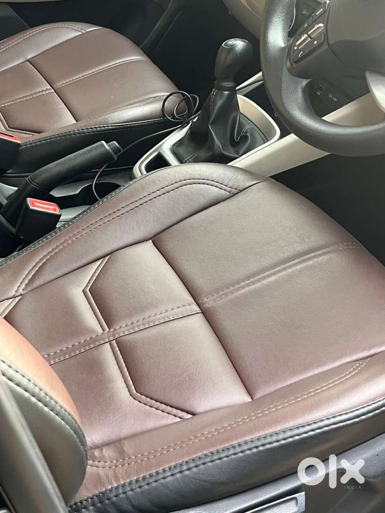 Hyundai Venue 2023 Petrol Well Maintained