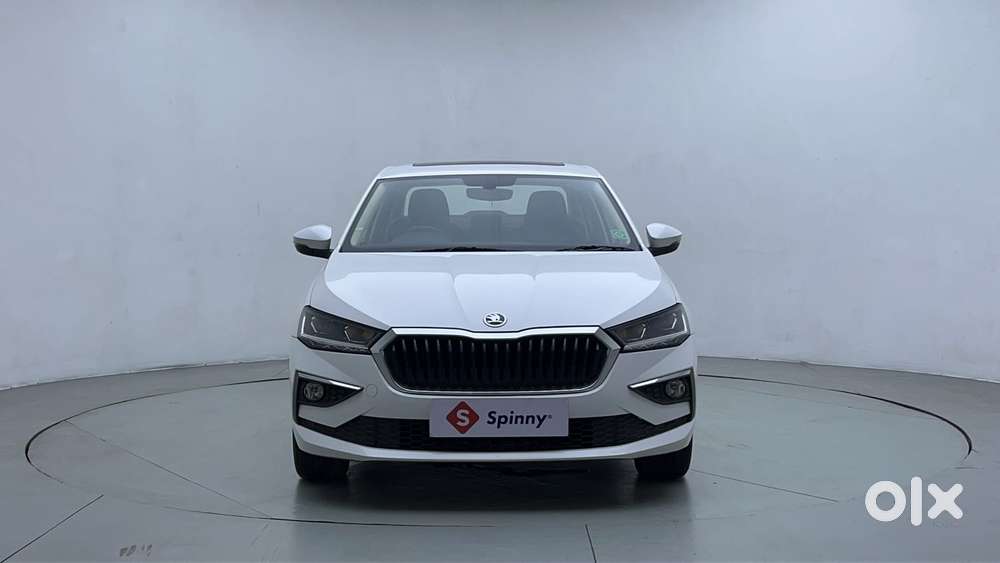Skoda Slavia Style 1.0l Tsi Mt, 2022, Petrol