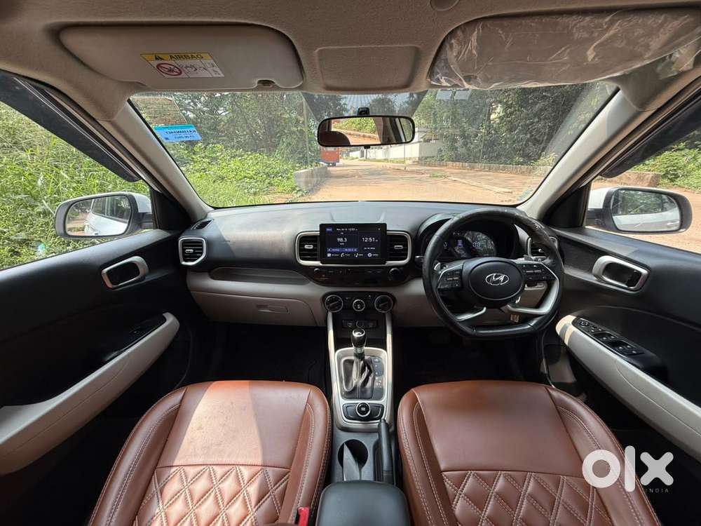 Hyundai Venue 1.0 S (o) Turbo Dct, 2023, Petrol
