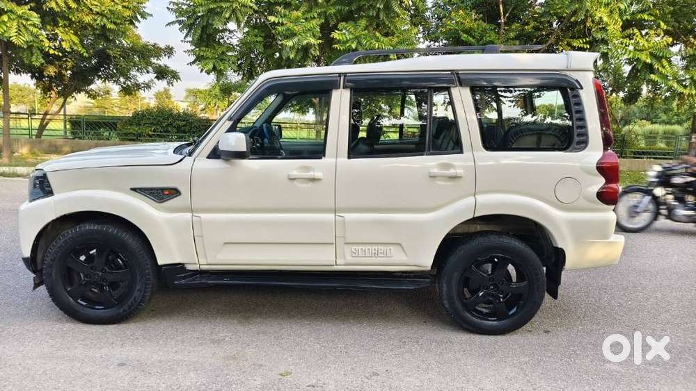 Mahindra Scorpio S10 At 2wd, 2016, Diesel