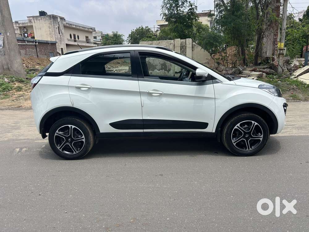 Tata Nexon 1.2 Revotron Xt Plus, 2019, Petrol