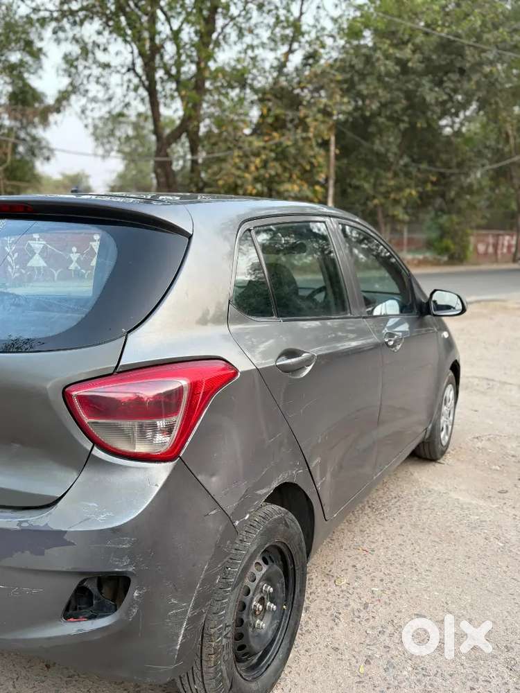 Hyundai Grand I10 2015 Diesel 75000 Km Driven