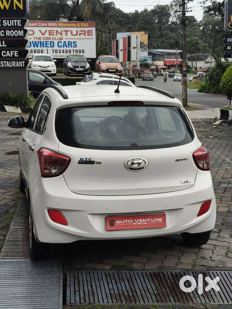 Hyundai Grand I10 Sportz, 2014, Petrol