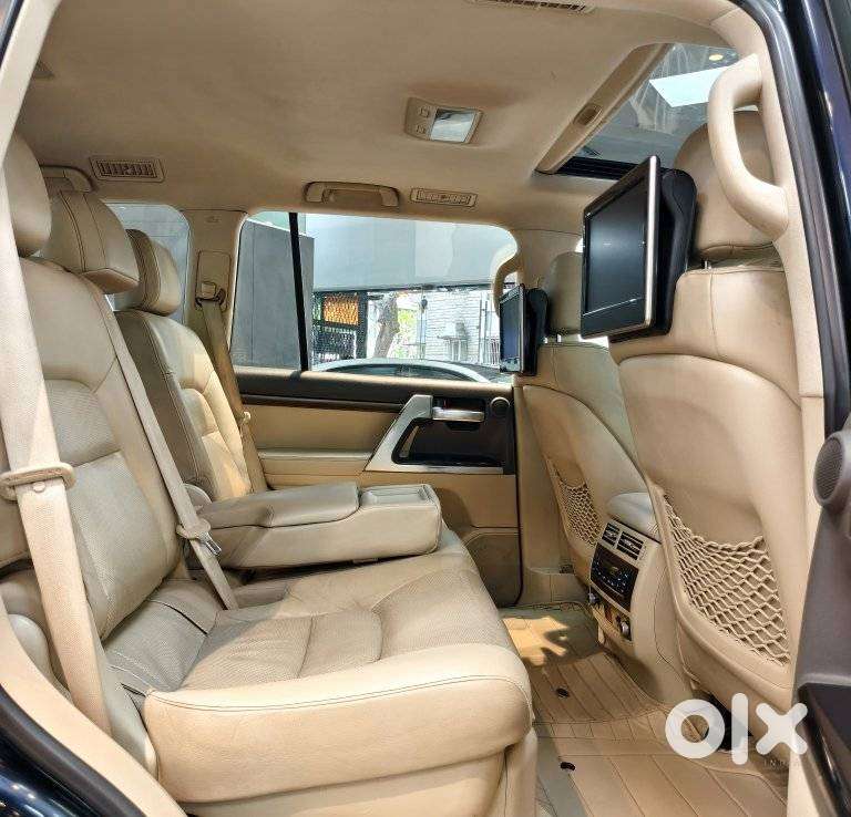 Toyota Land Cruiser [2015-2020] 4.5 Vx Lc 200, 2019, Diesel