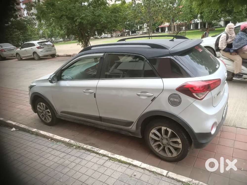 Hyundai I20 Active 2017 Petrol 80000 Km Driven