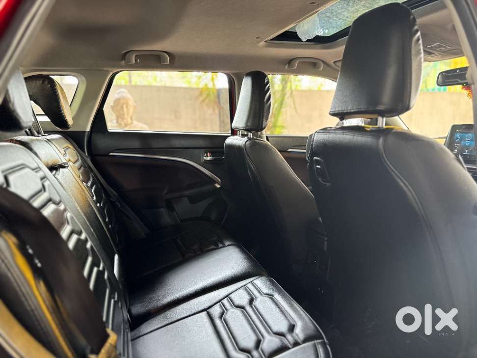 Maruti Suzuki Vitara Brezza Zxi + At, 2022, Petrol