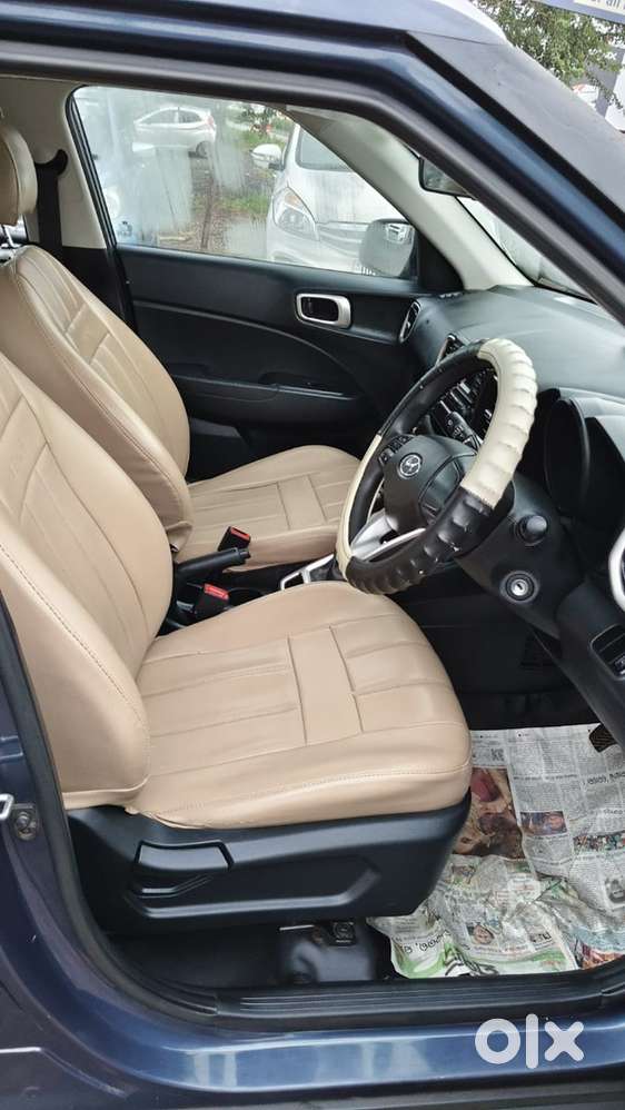 Hyundai Venue Petrol 2021- 2nd Owner