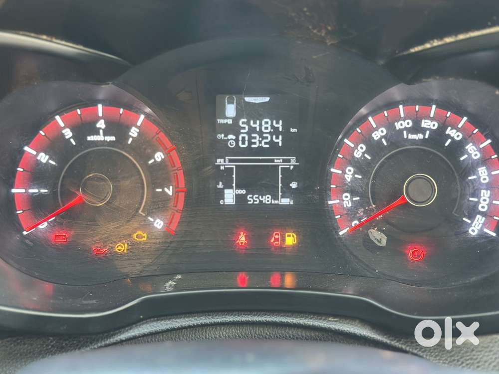 Mahindra Xuv300 W4, 2023, Petrol