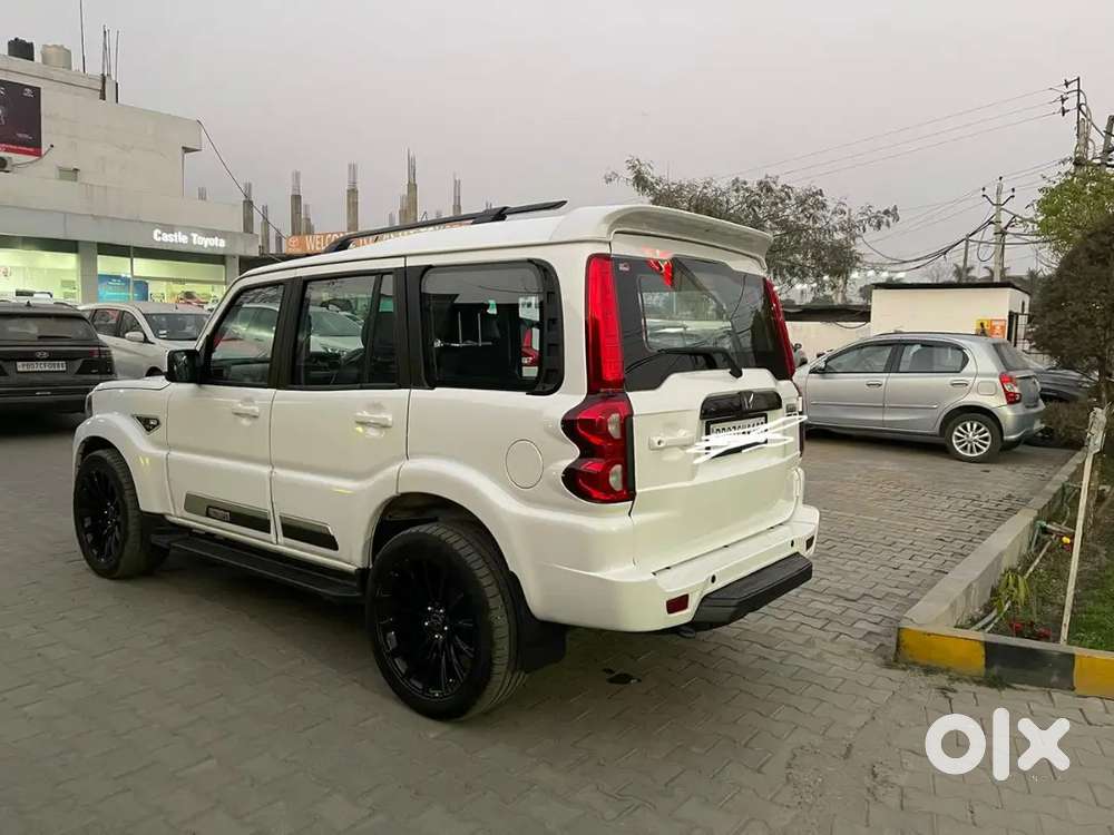 Mahindra Scorpio Classic 2025 Diesel 7 S Cc