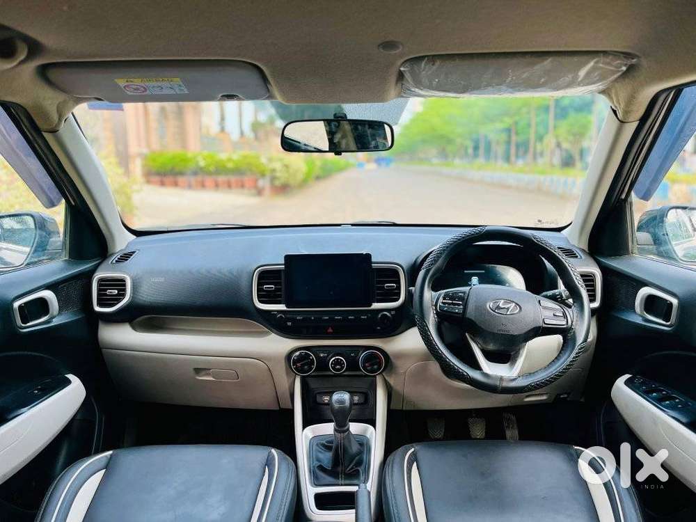 Hyundai Venue, 2022, Petrol