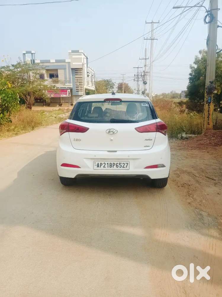 Top Model. Alloy Wheels, 4air Bags, Button Start