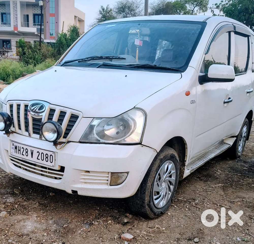 Mahindra Xylo 2011
