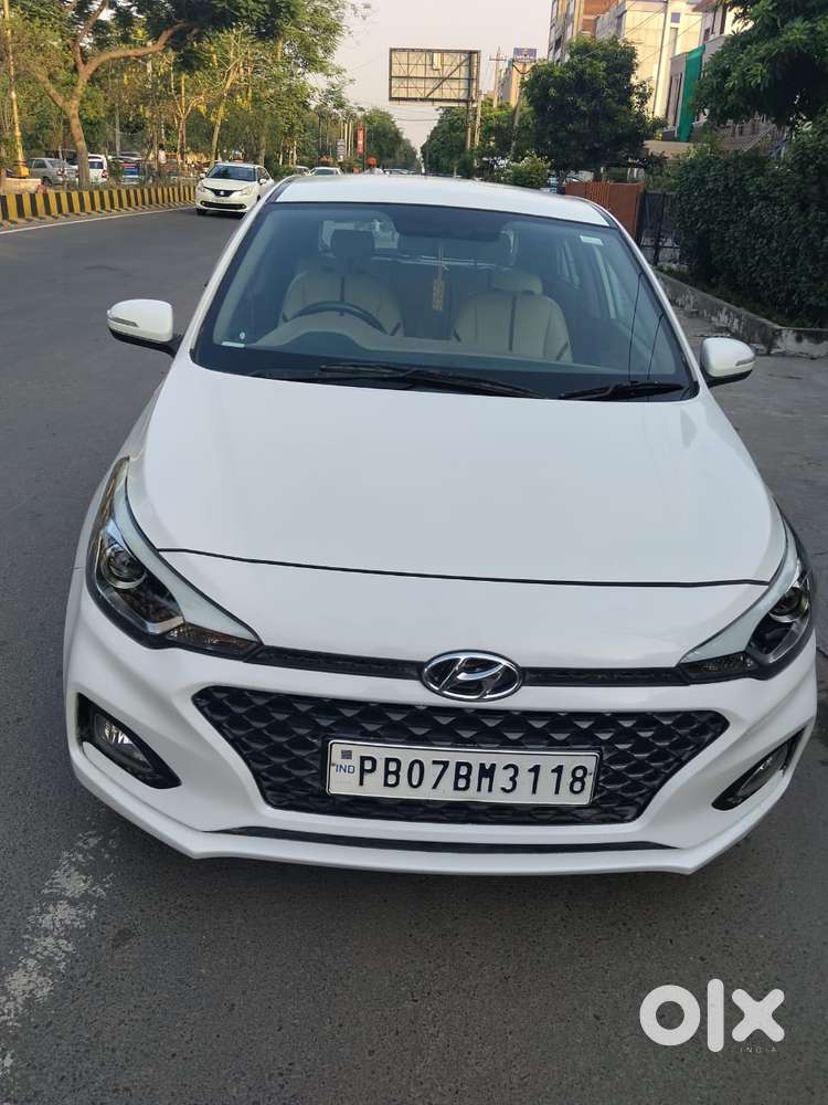 Hyundai I20 Asta 1.2 Mt Dual Tone, 2018, Petrol