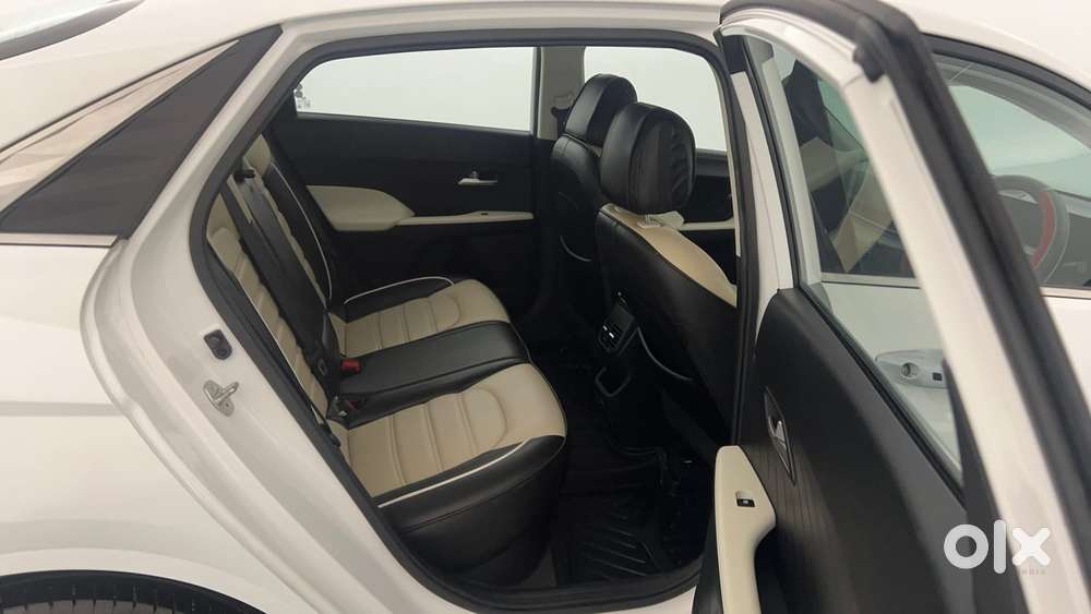 Hyundai Verna 1.5 Sx Petrol Mt, 2024, Petrol