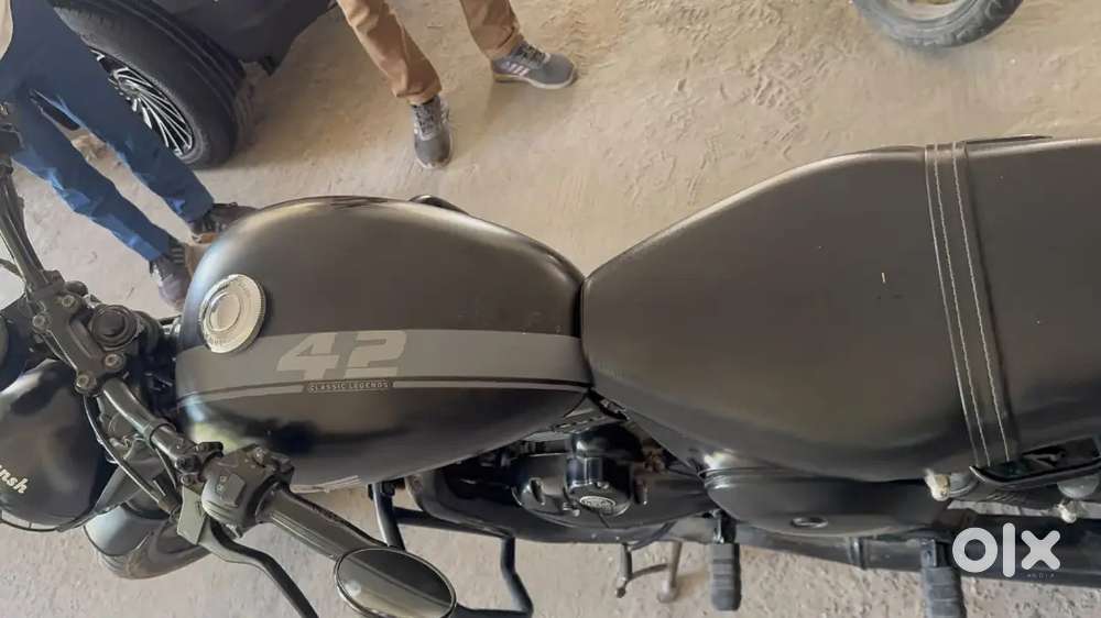 Jawa Model 42 2022 Year Black cover