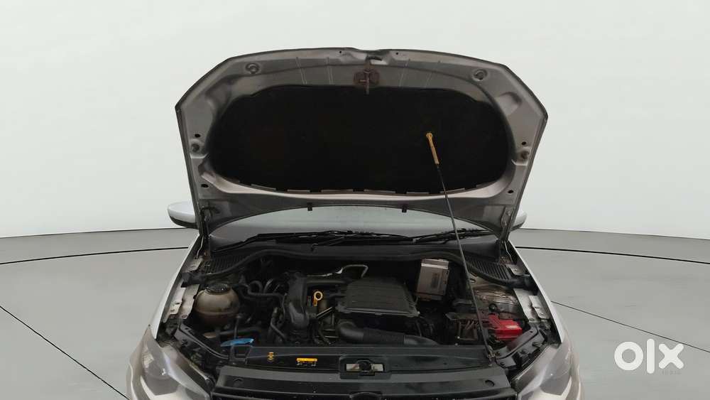 Volkswagen Polo 1.0 Tsi Comfortline At, 2021, Petrol