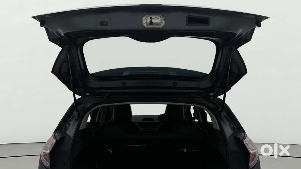 Tata Nexon 1.2 Revotron Xma, 2019, Petrol