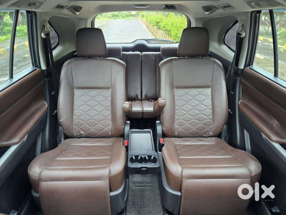 Toyota Innova Hycross 2.0 Zx (o) Hybrid 7 Str, 2023, Petrol