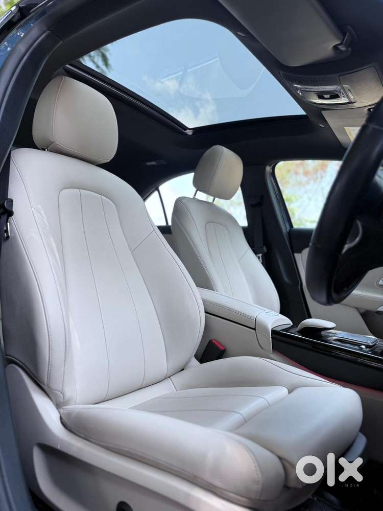 Mercedes-benz A-class Limousine 200, 2021, Petrol
