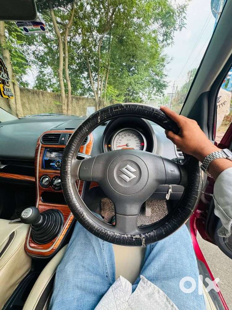 Maruti Suzuki Ritz Vxi, 2014, Petrol