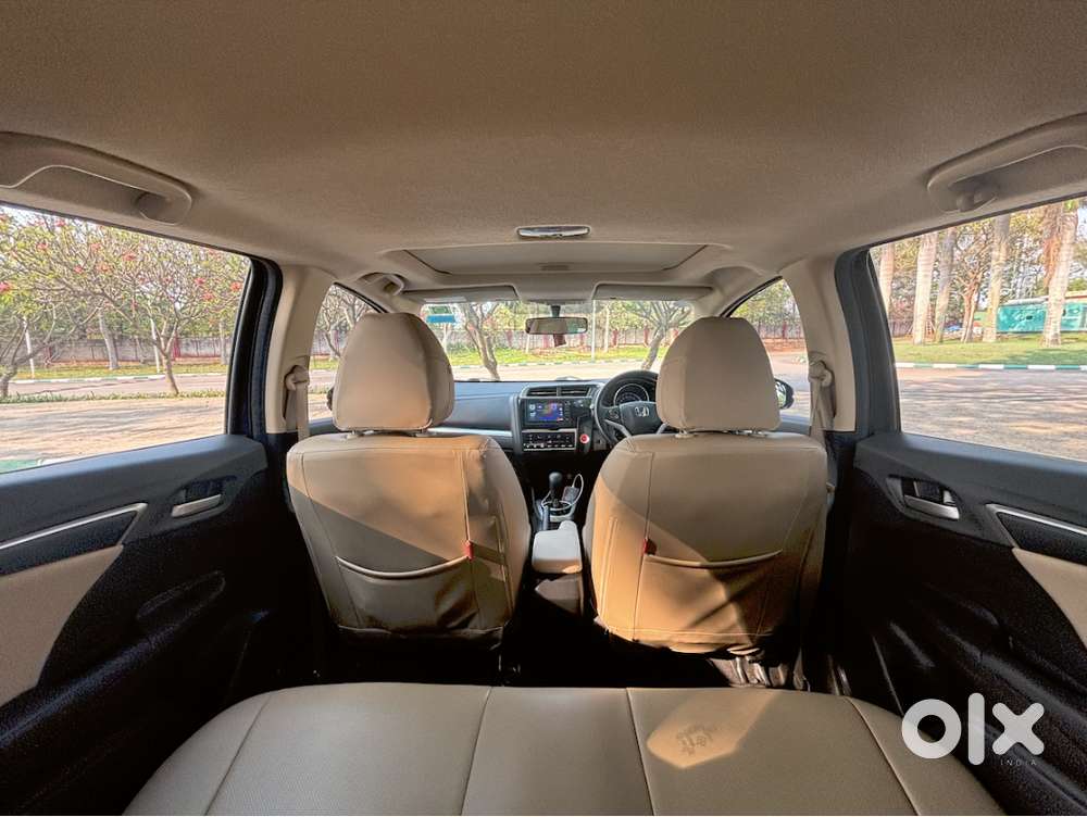 Excellent Condition 2020 Honda Jazz Zx Cvt (top Model)