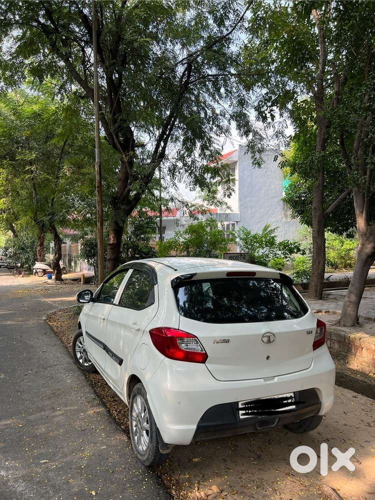 Tata Tiago Petrol 2018