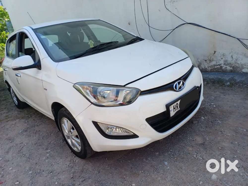 A1 Condition I20 Sports 1st Owner Petrol