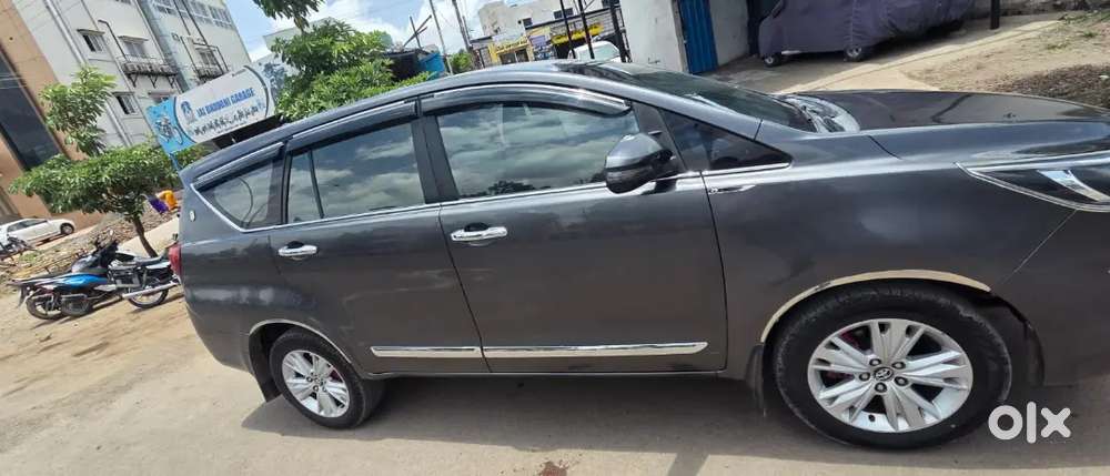 Toyota Innova Crysta 2018