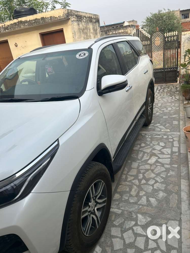 Toyota Fortuner 2025 Diesel Well Maintained