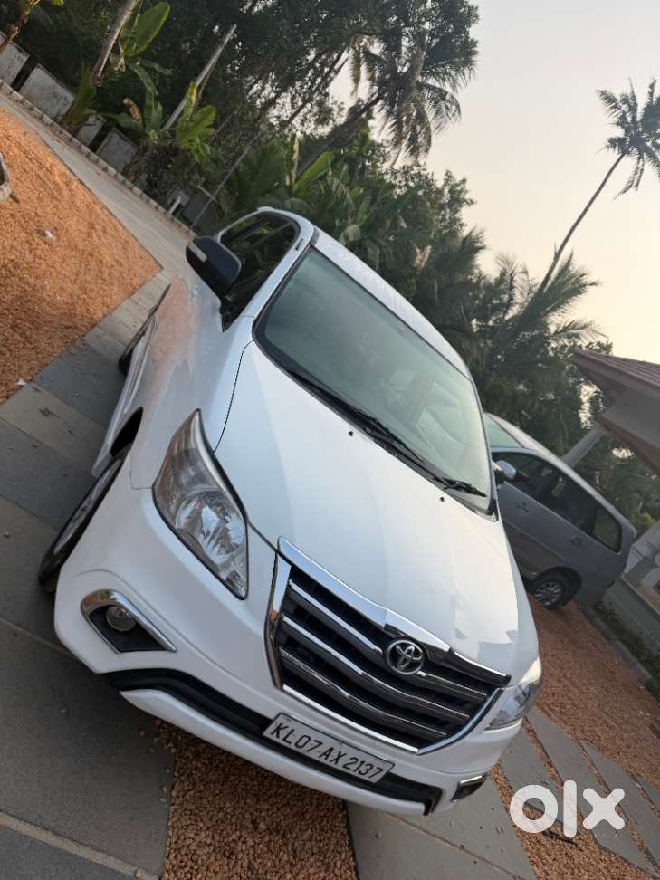 Toyota Innova, 2005