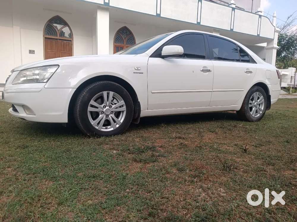 Hyundai Sonata Transform 2009