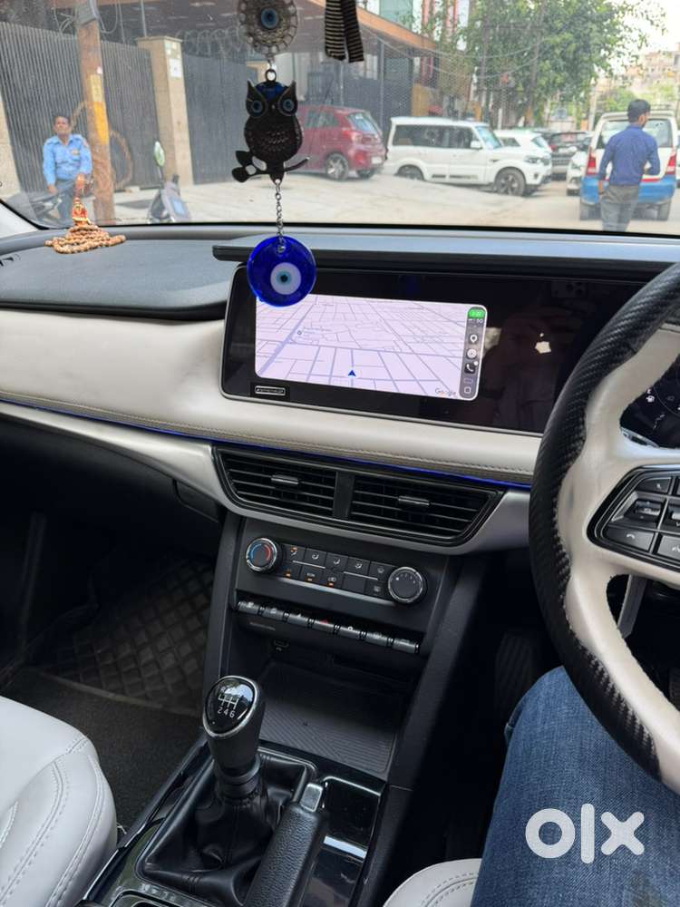 Mahindra Xuv700 Diesel 2022 Ax5
