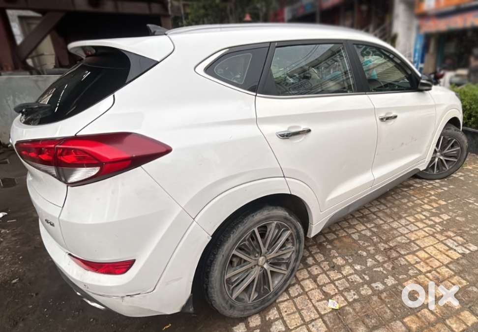 Hyundai Tucson [ ] 2.0 Gls 2wd At Diesel, 2017, Diesel