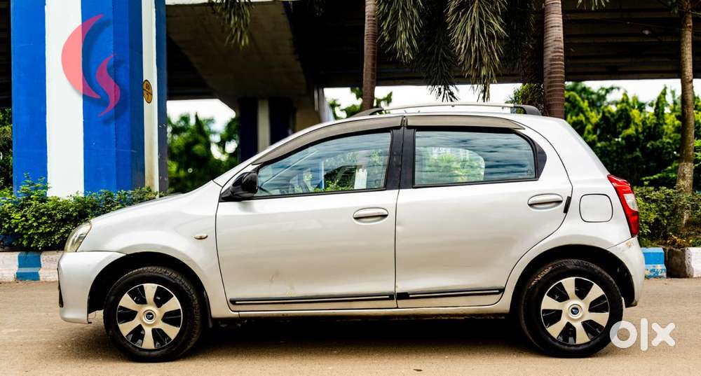 Toyota Etios Liva G, 2011, Petrol