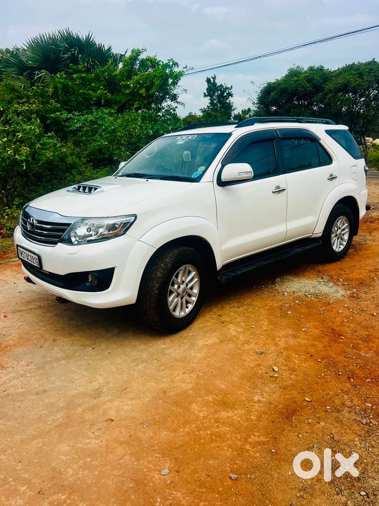 Toyota Fortuner 2014 Diesel 120000 Km Driven
