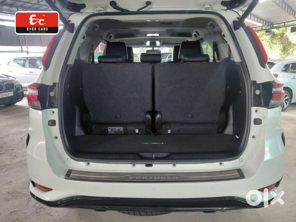 Toyota Fortuner Legender, 2022, Diesel