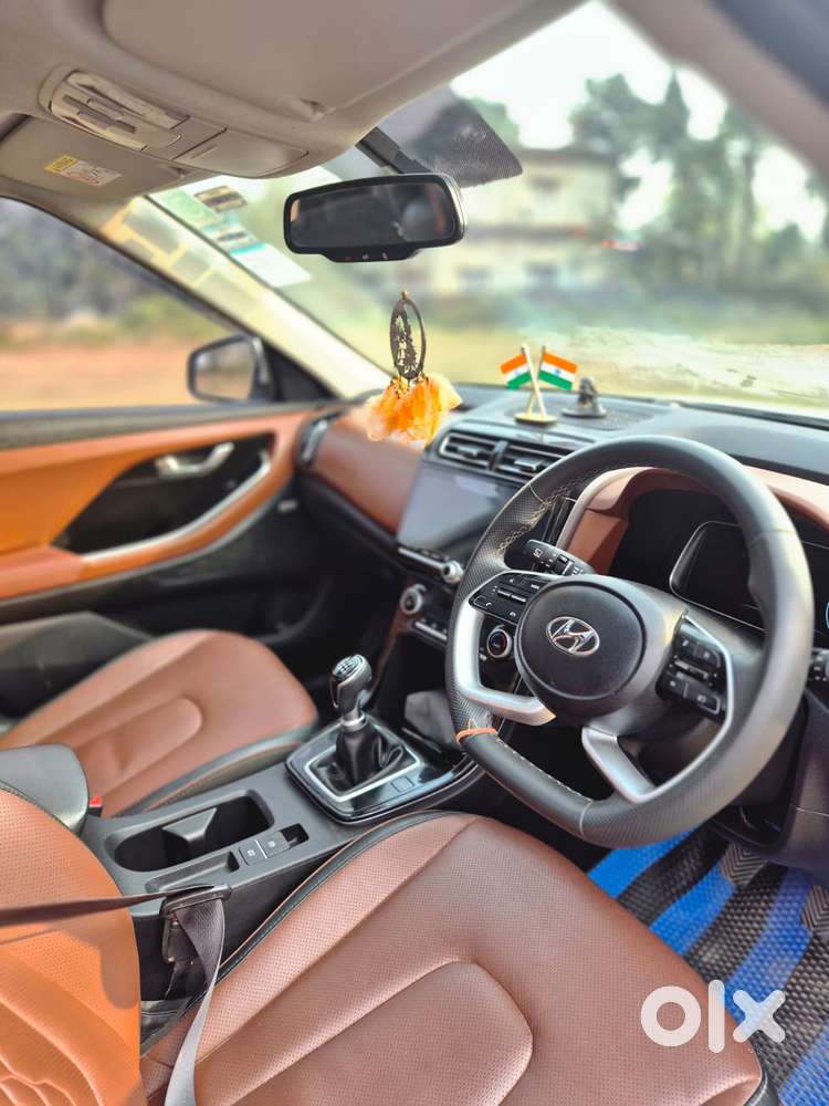 Hyundai Alcazar Platinum 7 Str 1.5 Turbo Petrol Adventure, 2022, Pet..