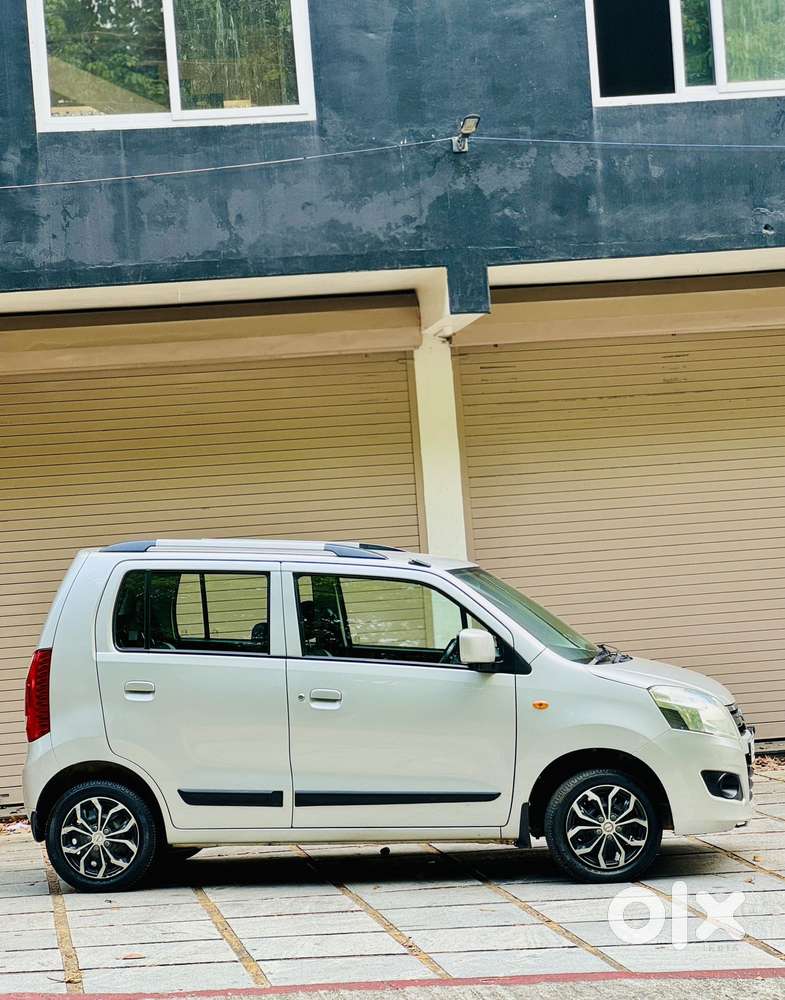 Maruti Suzuki Wagon R Vxi Amt1.2, 2016, Petrol