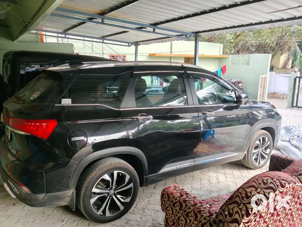 Mg Hector Plus 2023 Petrol 34000 Km Driven