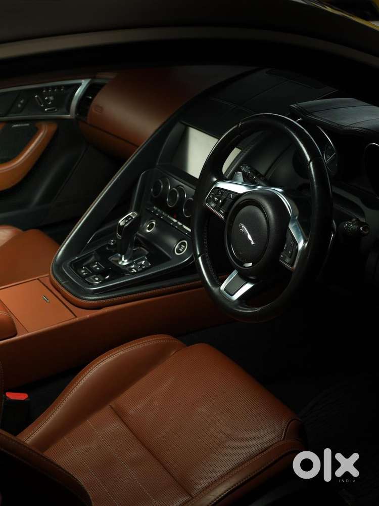 Jaguar F Type Coupe R-dynamic 2.0, 2020, Petrol