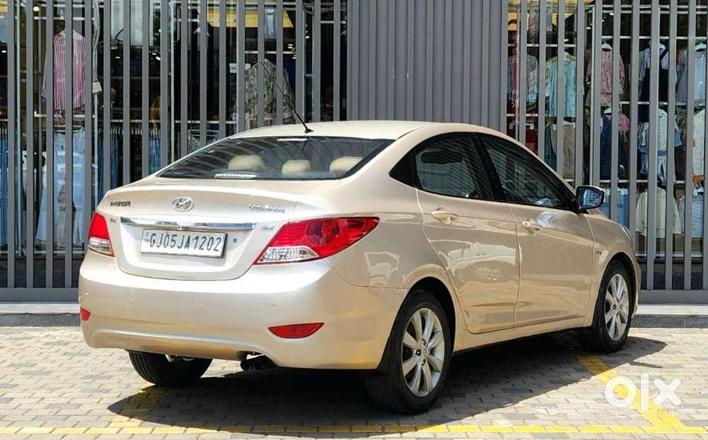 Hyundai Verna Fluidic 1.6 Vtvt Sx, 2012, Petrol