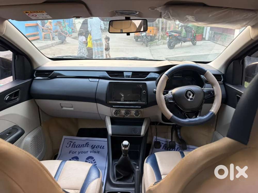 Renault Triber Rxt, 2023, Petrol
