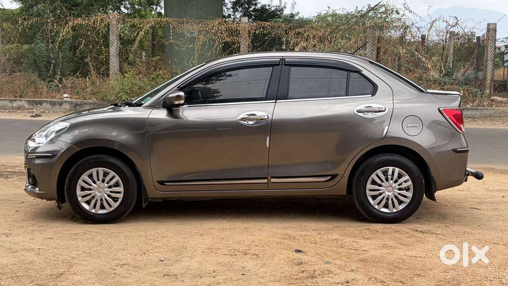Maruti Suzuki Dzire 1.2 Vxi, 2023, Petrol