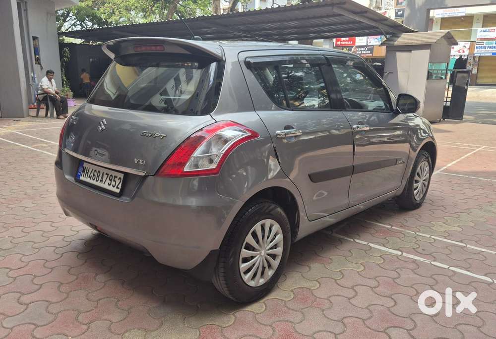 Maruti Suzuki Swift Vxi + Manual, 2017, Petrol