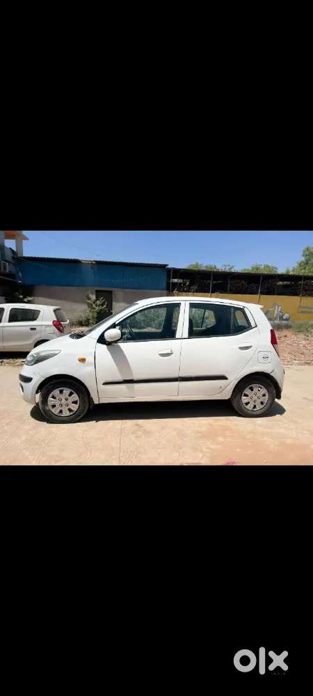 2008. Petrol Good Condition
Insurance Available 
60%tyre
Automatic L